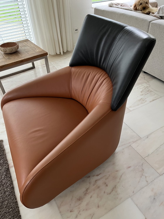 Image 1 of 2 x Leolux armchairs