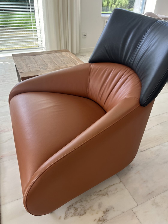 Image 1 of 2 x Leolux armchairs