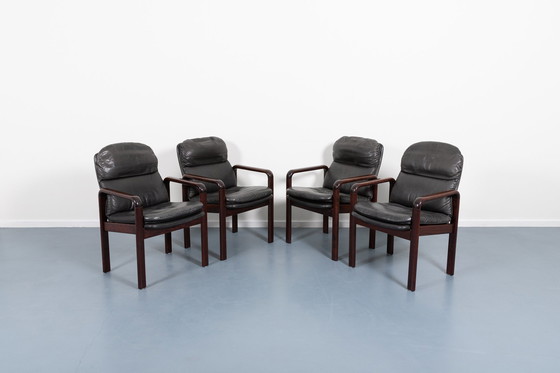 Image 1 of 6x Dyrlund black leather armchairs