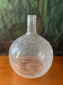 Vase vintage en verre soufflé à la bouche