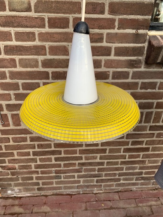 Image 1 of Lampe suspendue en verre vintage