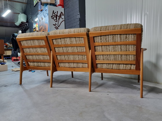 Image 1 of Divano vintage a 3 posti