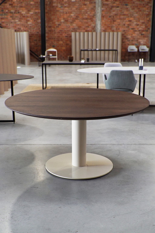 Table à manger en bois