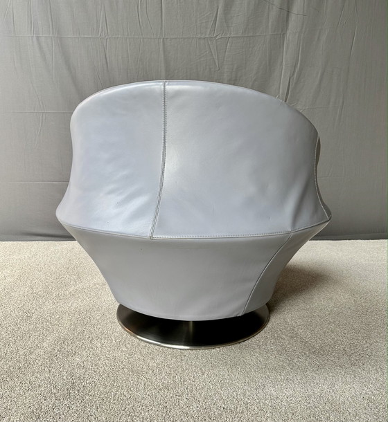 Image 1 of 2x Leolux Ophelia swivel armchair