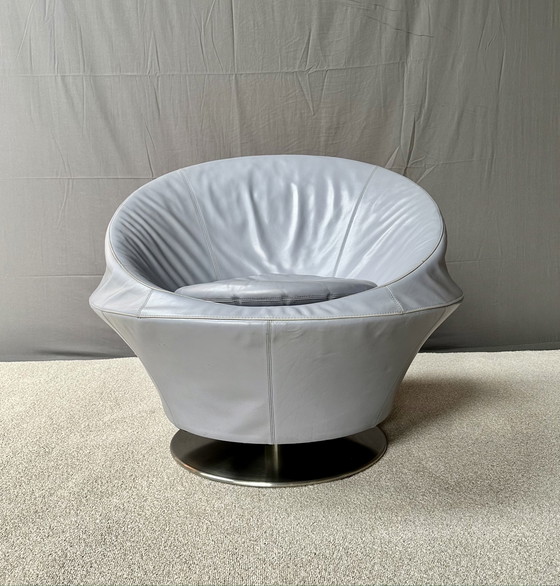 Image 1 of 2x Leolux Ophelia swivel armchair