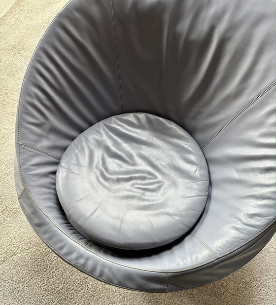 Image 1 of 2x Leolux Ophelia swivel armchair