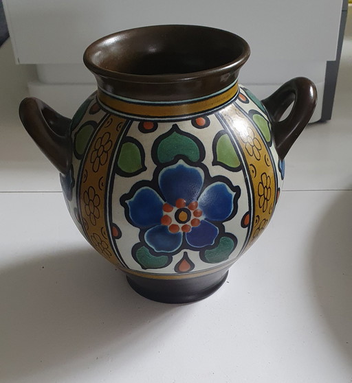 Gouda pottery vase