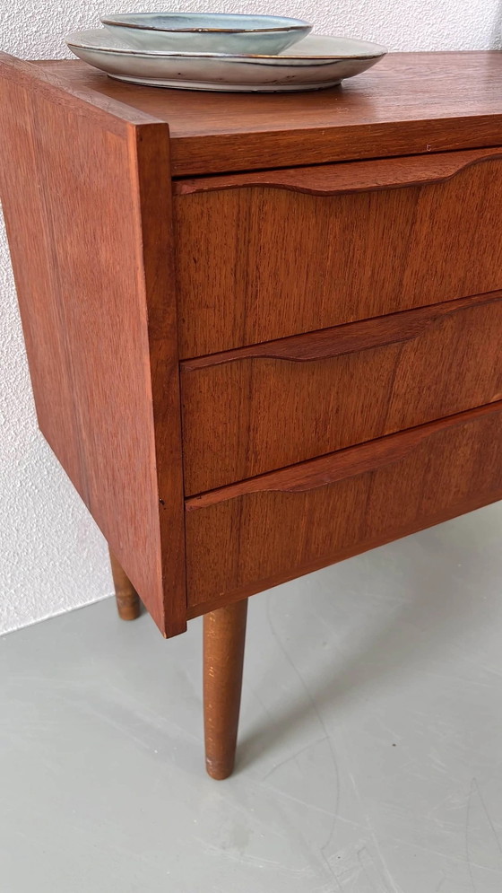 Image 1 of Commode vintage danoise