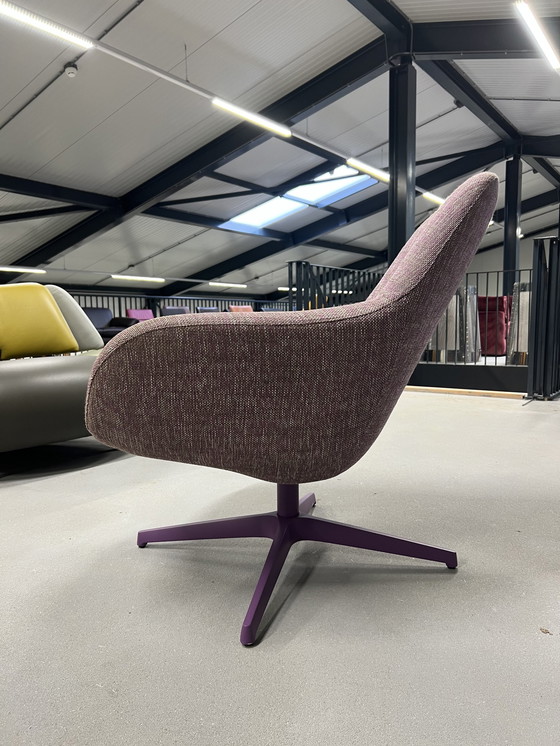 Image 1 of Pode spot Rotate armchair pink fabric