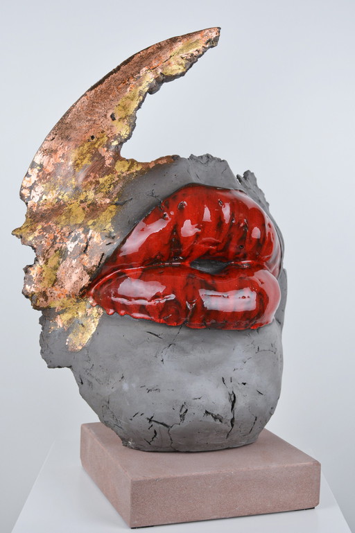 Jacek Opala sculpture - Lips