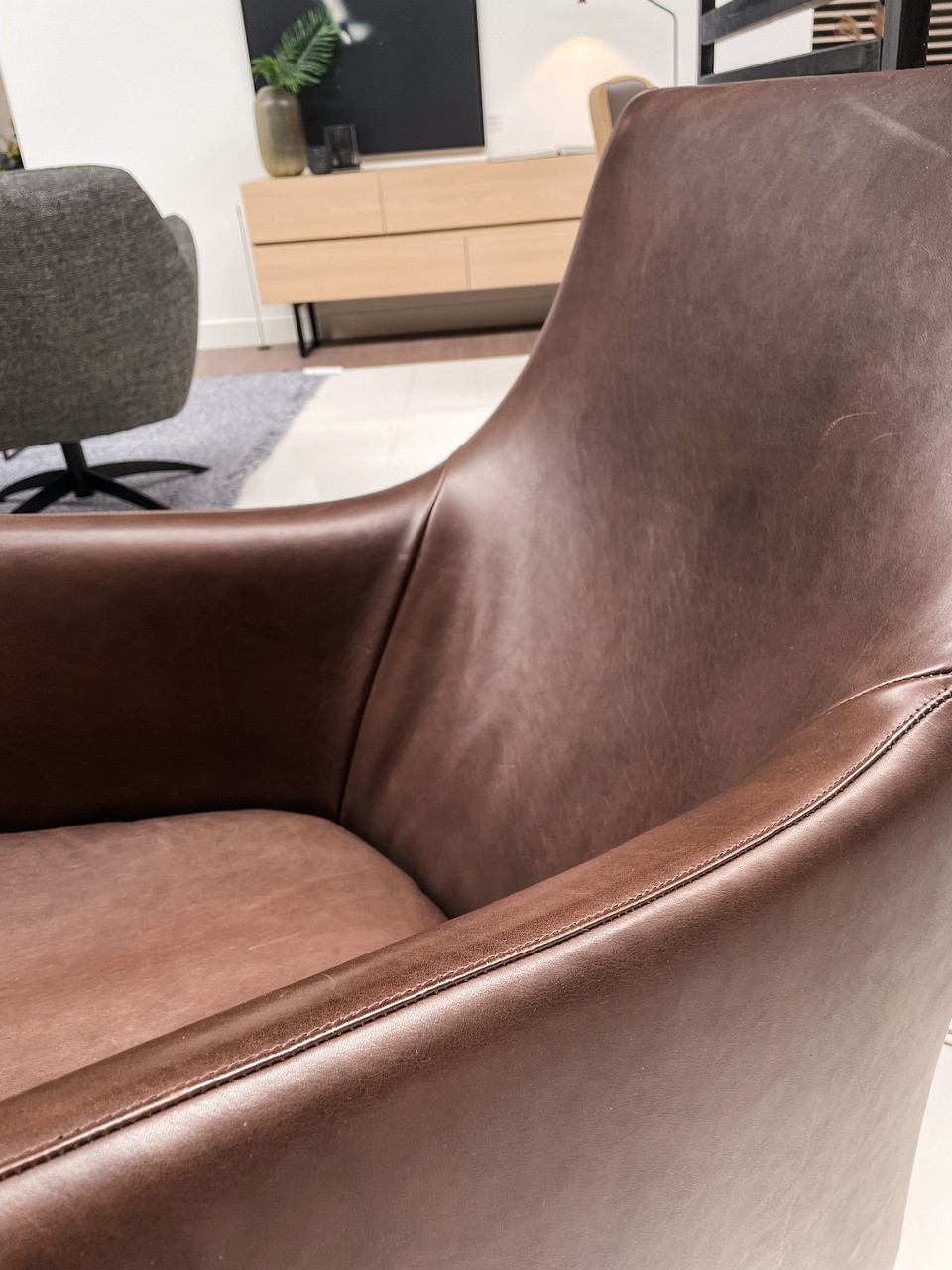 Montis Loge armchair | €995 | Whoppah