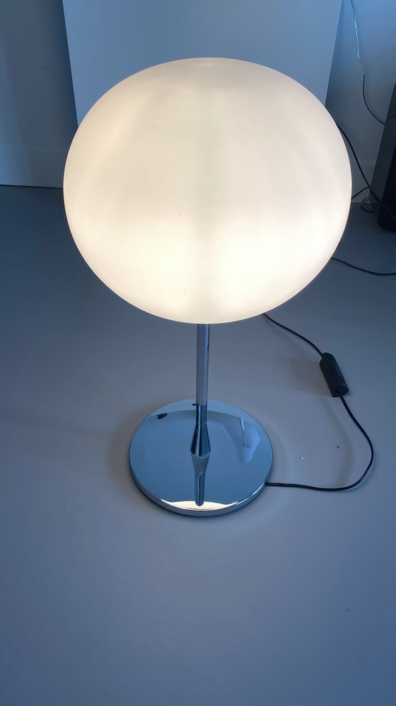 Image 1 of Floss glo-ball table lamp