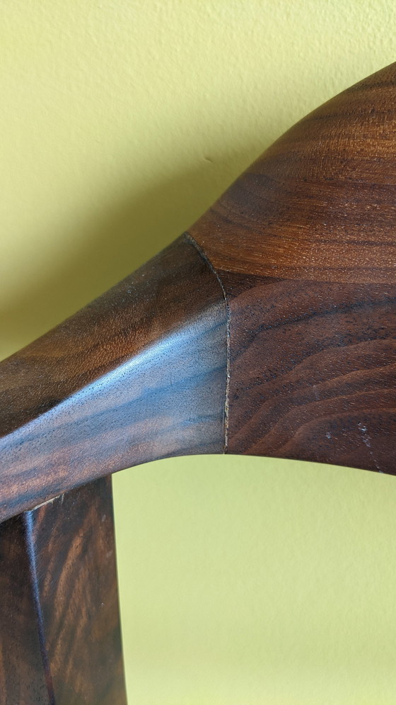 Image 1 of Chaise vintage en noyer