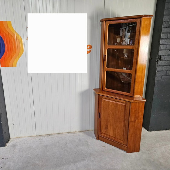 Image 1 of Armoire d'angle en teck Dyrlund