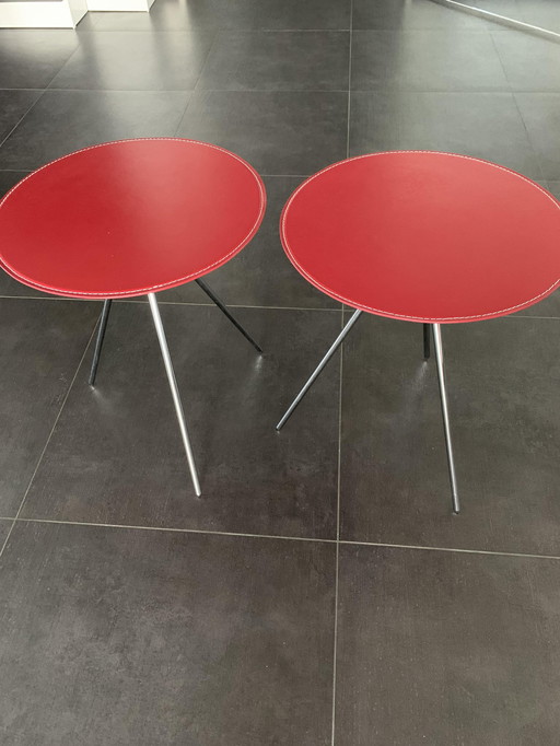 2x side tables