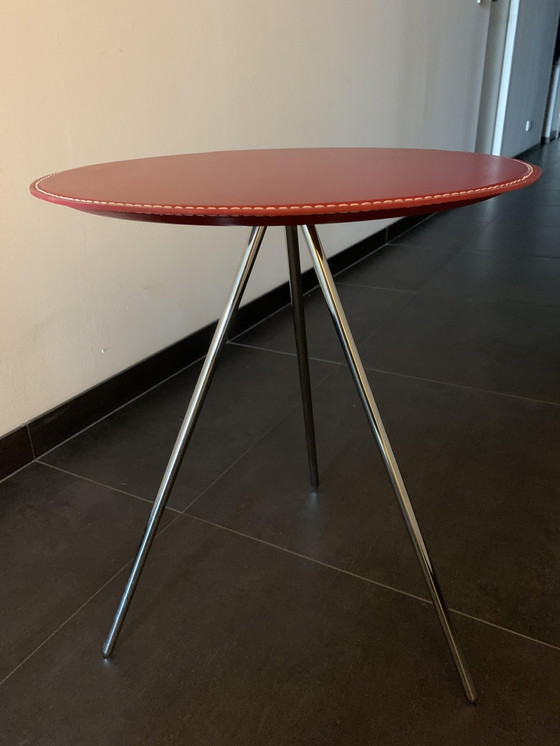 Image 1 of 2x side tables