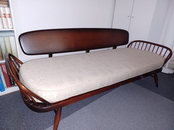 Image 1 of Ercol sofa bed Daybed