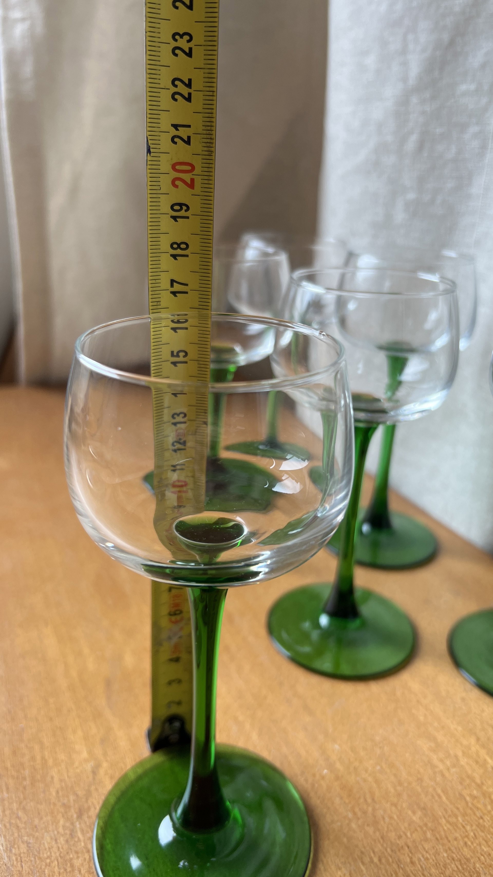 6 Alsatian wine glasses with green stems