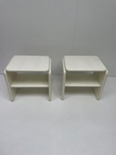 2 tables de chevet vintage