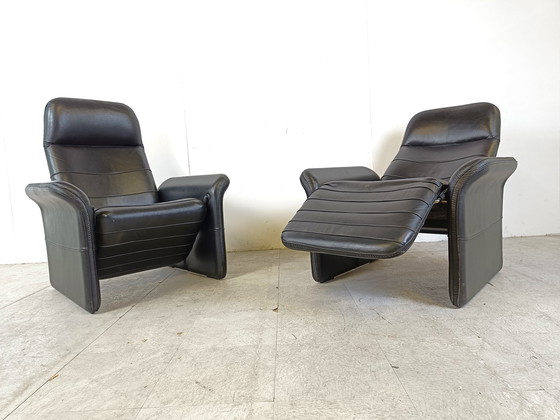 Image 1 of 2x Fauteuils inclinables en cuir noir vintage