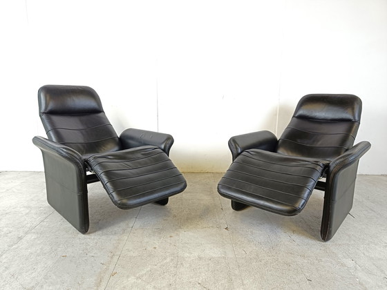 Image 1 of 2x Fauteuils inclinables en cuir noir vintage