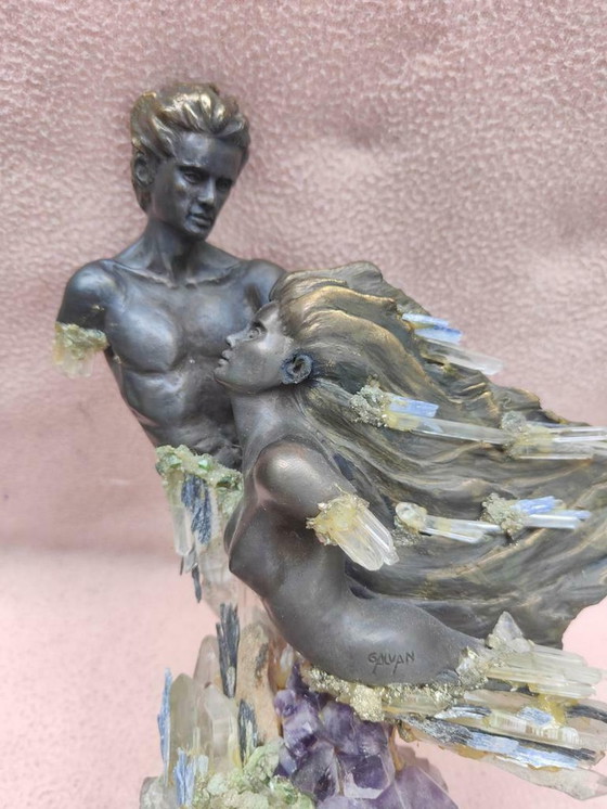 Image 1 of Ebano bronze loving couple on amethyest and quartz