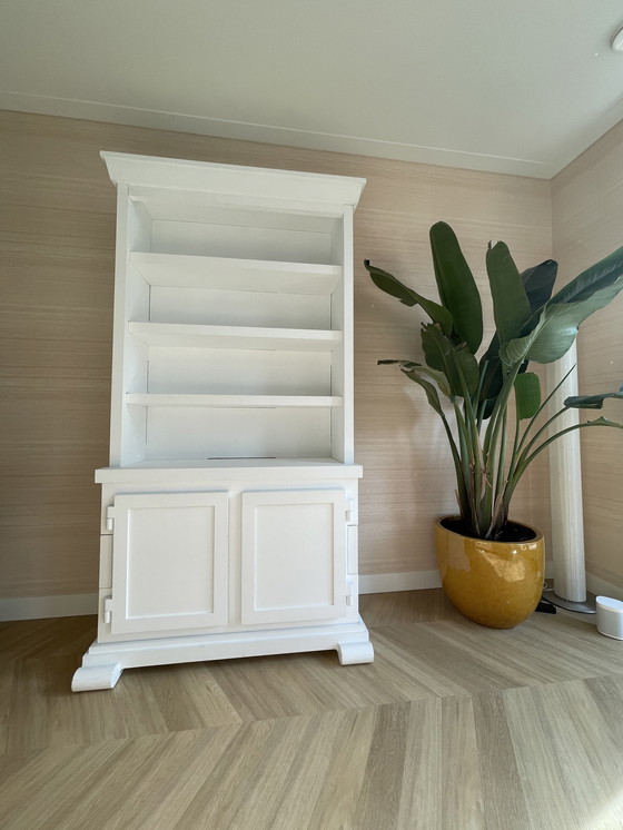 Image 1 of BEAUTIFUL Paper cabinet Studio Job