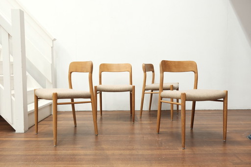 4x N.O. Moller 75 chair