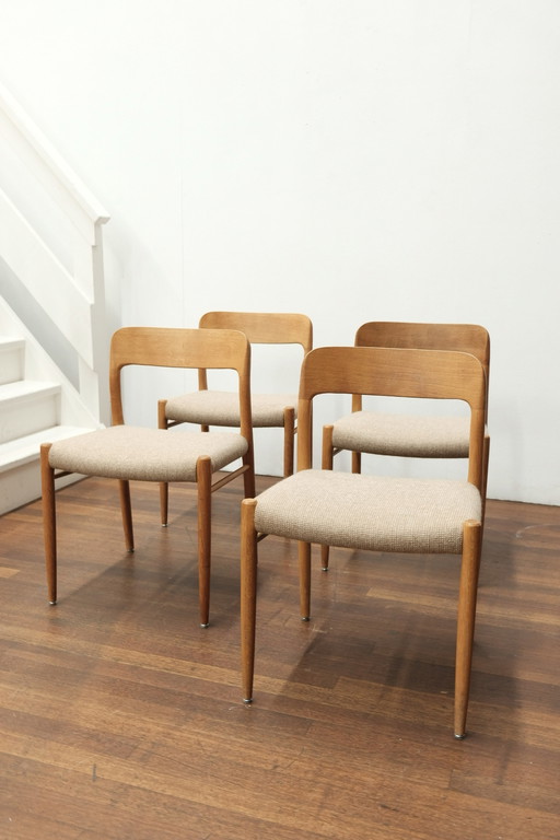 4x N.O. Moller 75 chair