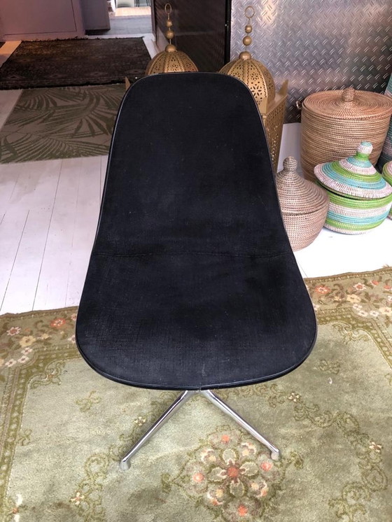 Image 1 of Herman Miller Eames La Fonda chair