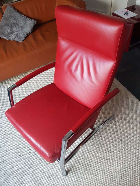 Image 1 of 2 fauteuils rouges Leolux Helical