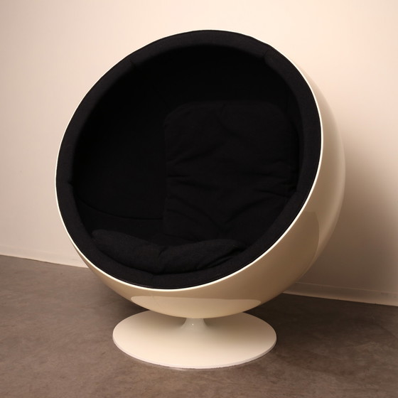 Image 1 of Iconic ball chair by Eero Aarnio for Adelta - Finland - 1980's