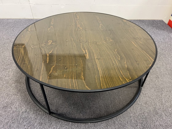 Image 1 of Neat Pode Gloss coffee table