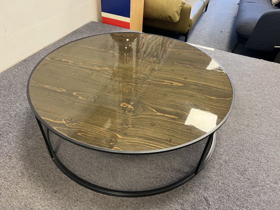 Image 1 of Neat Pode Gloss coffee table