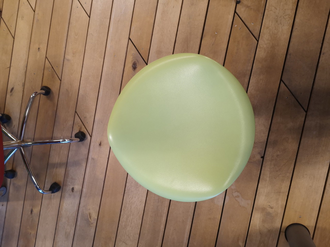 Rexite Zanzibar bar stool by Raul Barbieri | €120 | Whoppah