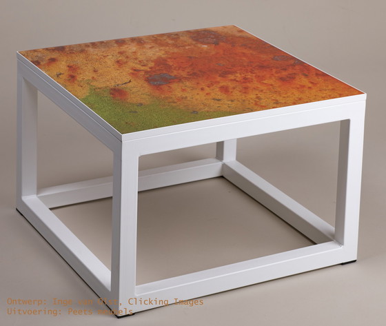 Image 1 of Table / table d'appoint unique avec photo sur acrylique