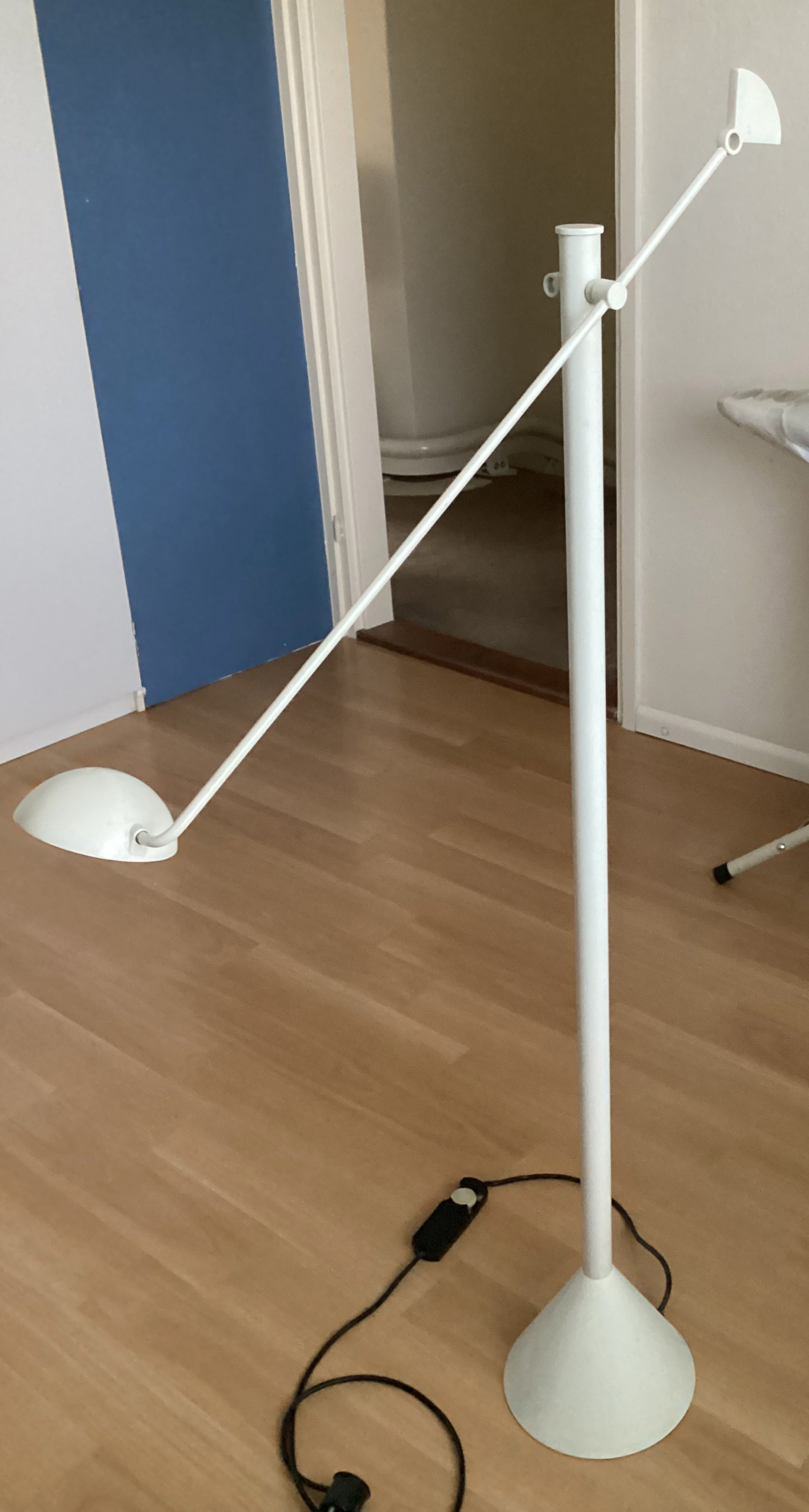 Halogen floor online reading lamp