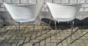 2 chaises Vitra Tom Vac de Ron Arad
