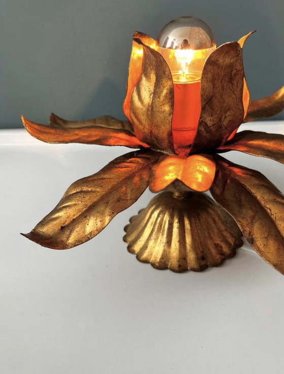 Image 1 of Plafonnier Fleur avec feuille d'or design doré Hans Kögl