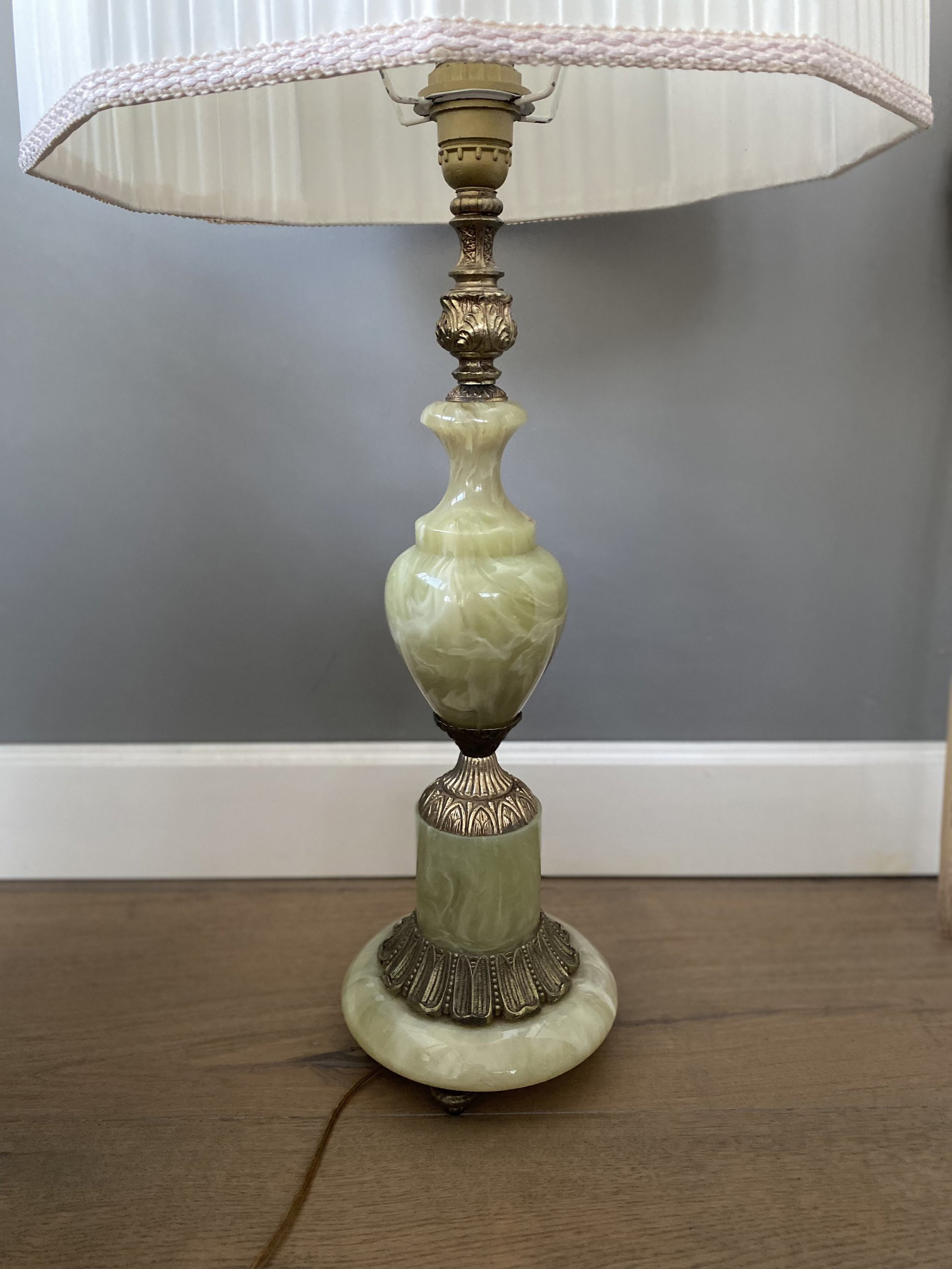 Onyx vintage lamp 55 Whoppah