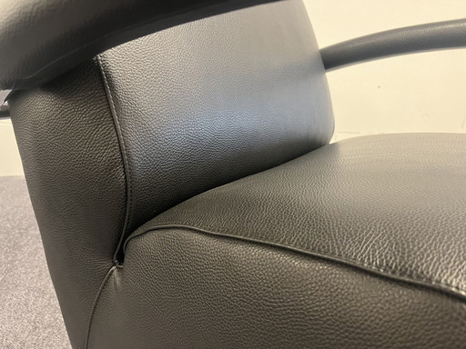 Leolux Scylla armchair black leather Design chair