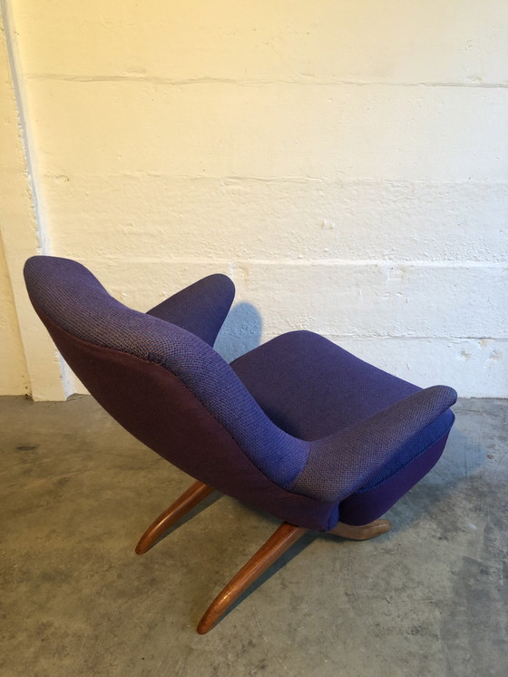 Image 1 of Chaise Artifort Pinguin par Theo Ruth