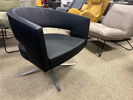 Image 1 of Montis Turner Swivel Armchair