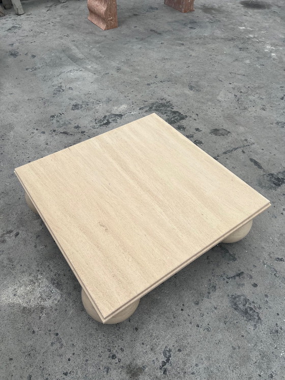 Image 1 of Contemporary coffee table with ball legs