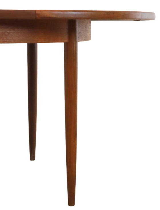 Image 1 of G-Plan Round vintage dining room table extendable 'Avebury'