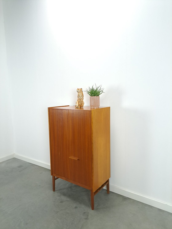 Image 1 of Placage design armoire vintage Mezulanik, lumière, armoire