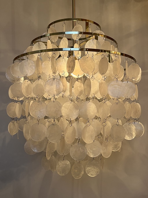 Lampe suspendue Capiz shell cadre or perle opaline