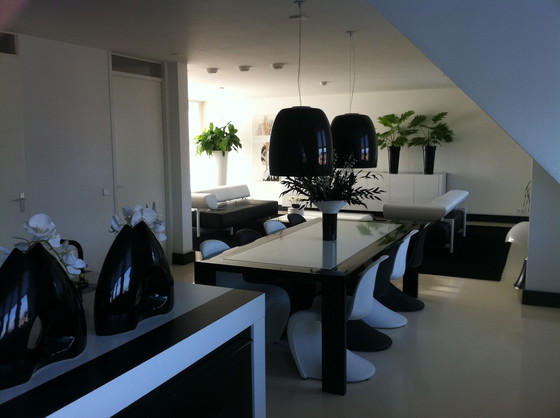 Image 1 of 4 Verner Panton chairs