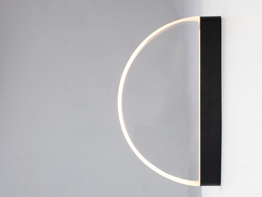 Valerie objects wall lamp Halo design Maarten de Ceulaer