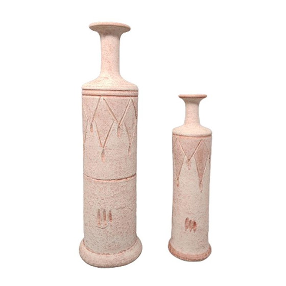 Image 1 of 2x Vintage Vases in Ceramic